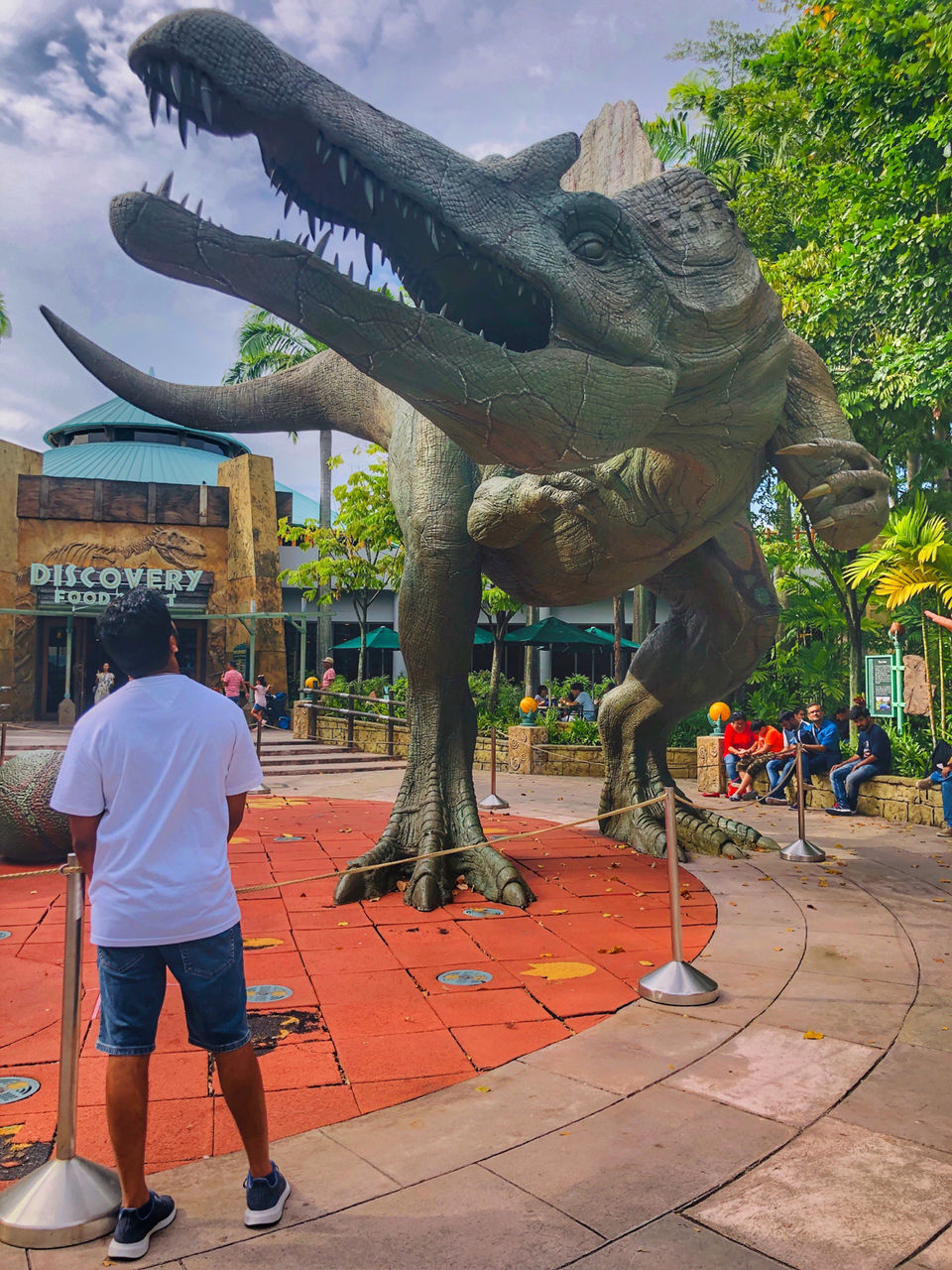 Photo of Sentosa Gateway, Universal Studios Singapore, Singapore by Suchitra Sayeeram