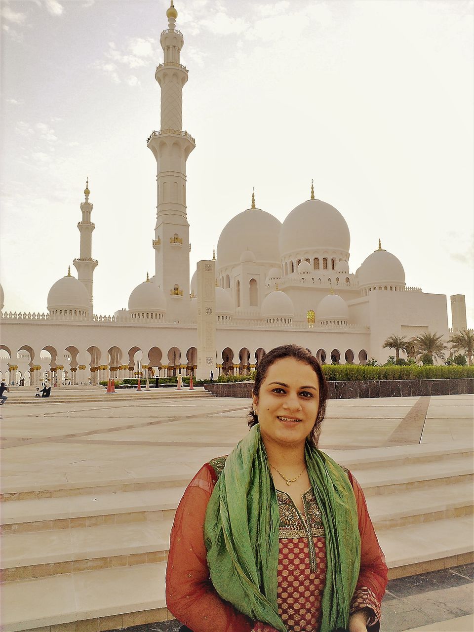 Photo of Take a look inside an Abu Dhabi gem—My day trip to the Sheikh Zayed Mosque in UAE 1/10 by Smitha Aji