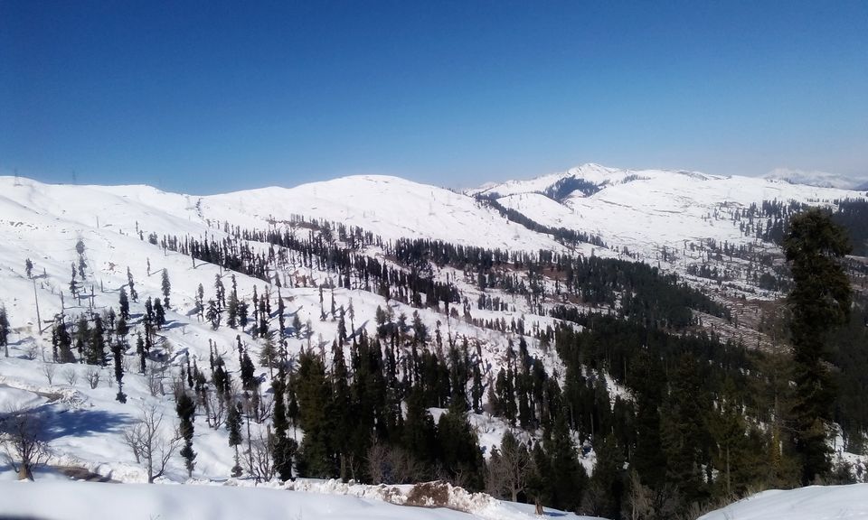 Photo of Jammu and its hills #notonTripoto by lavanay Gupta