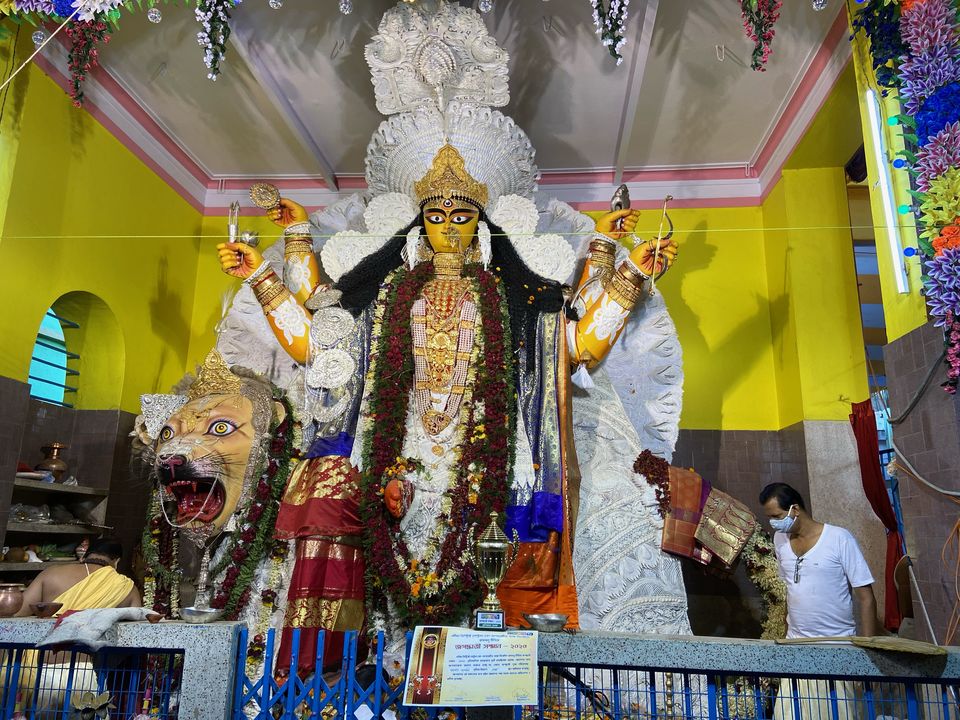 Photo of ঐতিহ্যের সমন্বয়ে কৃষ্ণনগরের জগদ্ধাত্রী পুজোর আয়োজন এবং বিবরণ... by Deya Das