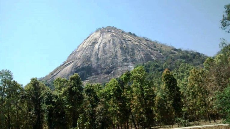 Photo of ছৌ নাচ, করম পুজো এবং লৌকিক অন্যান্য সংস্কৃতির সঙ্গে পরিচিত হতে অবশ্যই ঘুরে আসুন পুরুলিয়া থেকে... by Deya Das