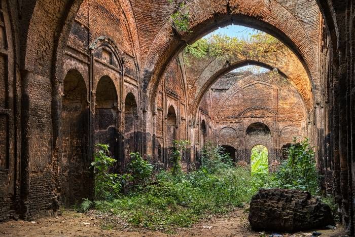 Photo of নবাবী ভূমি মুর্শিদাবাদ:বাংলার ইতিহাসকে কাছ থেকে জেনে ও চিনে আসুন by Deya Das