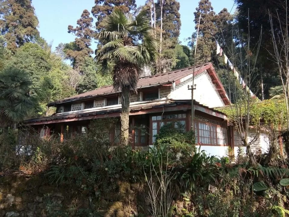 Photo of পশ্চিমবঙ্গে অবস্থিত ব্রিটিশ শাসন কালের এই সেনানিবাসটি ছুটি কাটানোর শ্রেষ্ঠ গন্তব্য হয়ে উঠতে পারে... by Deya Das