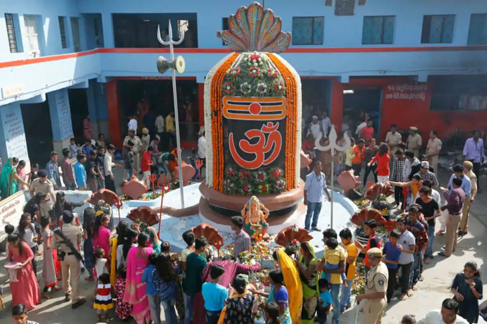 Photo of দেওঘরের বৈদ্যনাথ ধামের পৌরাণিক ইতিকথা এবং শিবরাত্রি যাপন... by Deya Das