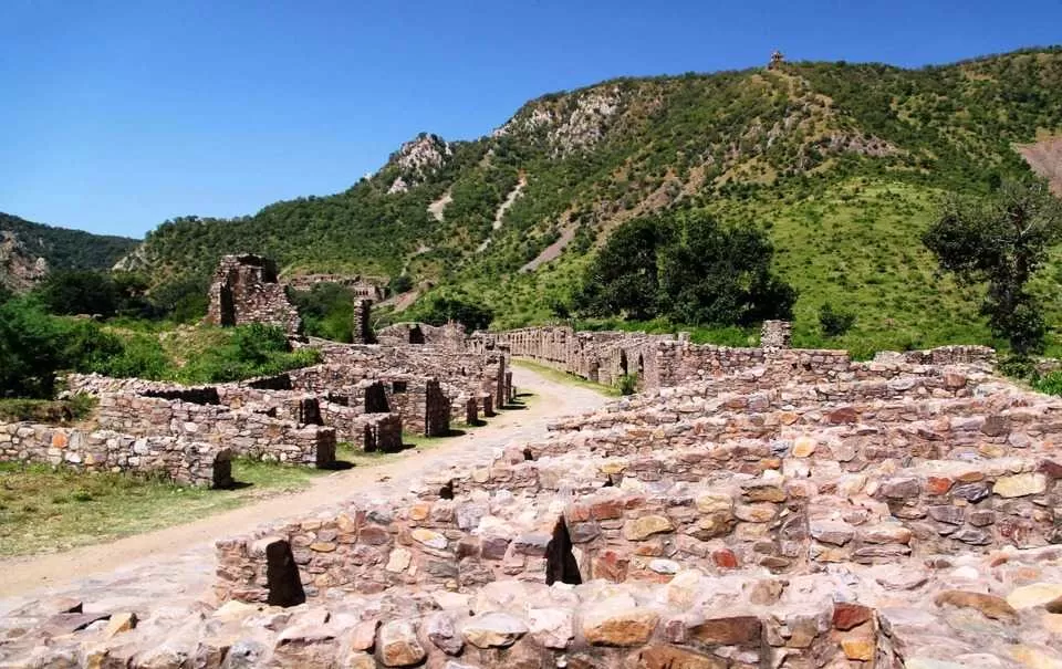 Photo of Bhangarh Fort, Tehsil, Bhangarh, Rajasthan, India by Deya Das