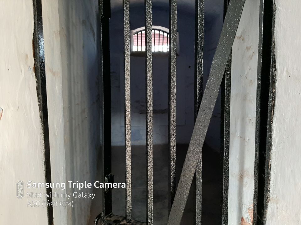 Photo of কালাপানির কালো জগতে আজও হাহাকার শোনা যায় স্বাধীনতা সংগ্রামীদেরও... by Deya Das