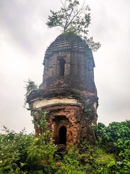 Photo of বর্গী আক্রমণের স্মৃতিচিহ্ন দেখতে চাইলে অবশ্যই আসতে হবে গড়পঞ্চকোট... by Deya Das