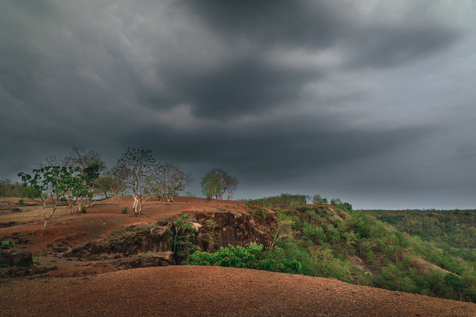 Photo of ইন্দোরের রানিকুন্য জলপ্রপাত অজানা এক রহস্য ! by Deya Das