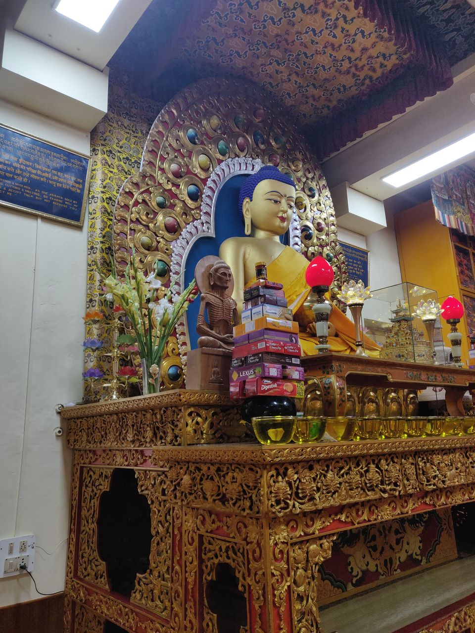 Photo of H.H. the Dalai Lama's Main Temple, Temple Road, McLeod Ganj, Dharamshala, Himachal Pradesh, India by Confusedwanderer