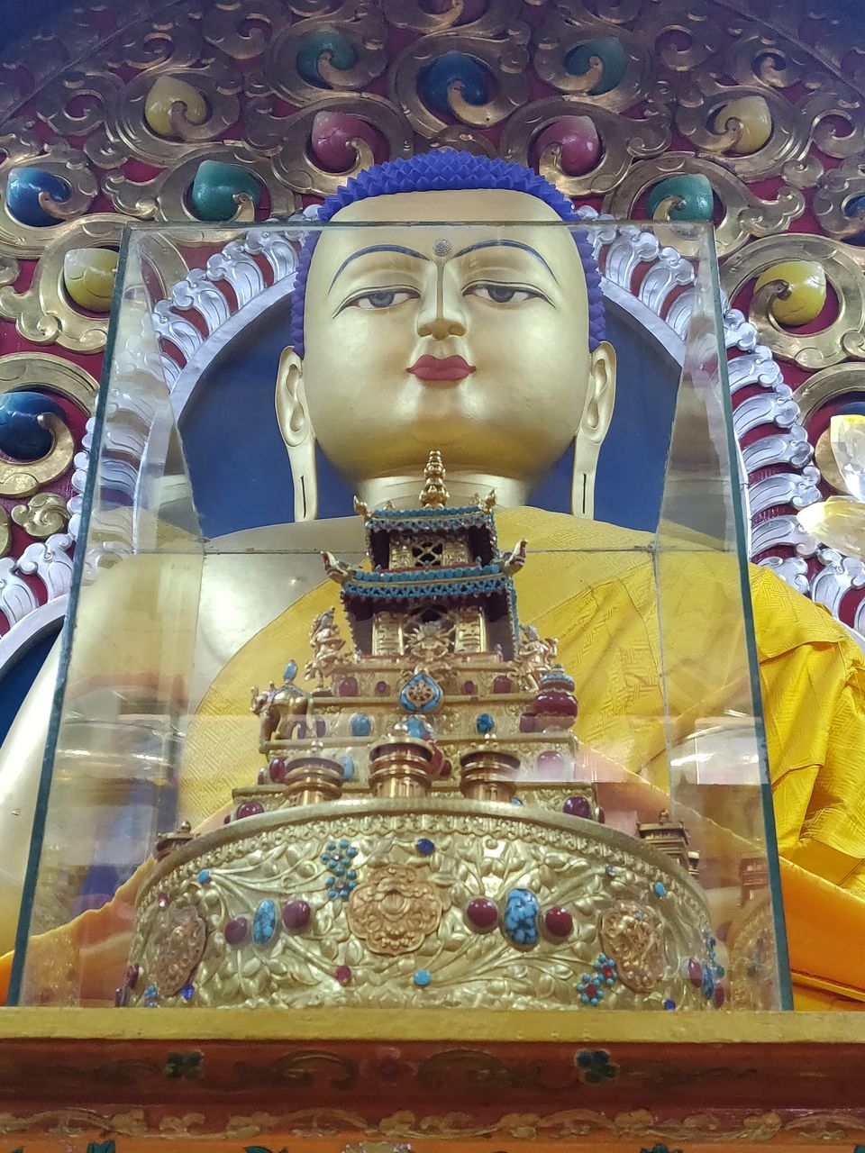 Photo of H.H. the Dalai Lama's Main Temple, Temple Road, McLeod Ganj, Dharamshala, Himachal Pradesh, India by Confusedwanderer