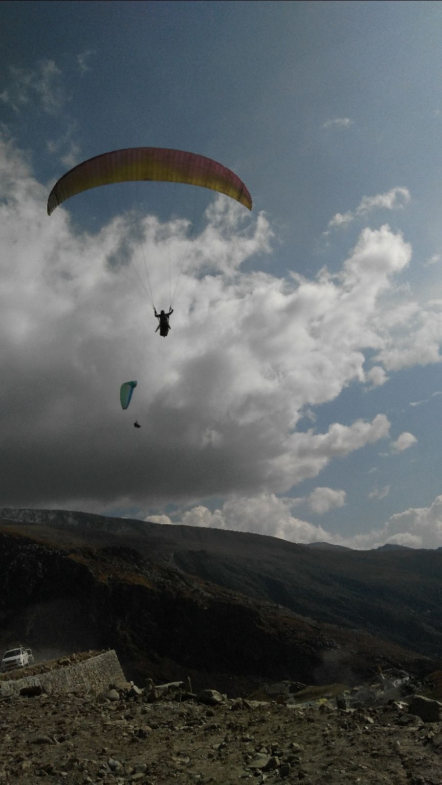 Photo of Rohtang Pass, Manali, Himachal Pradesh, India by kunal razput