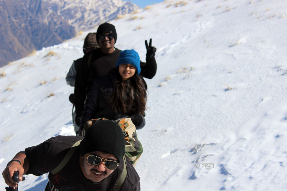 Photo of The warmth of friendship on the snow clad slopes of Kuari Pass by Samudra Sengupta
