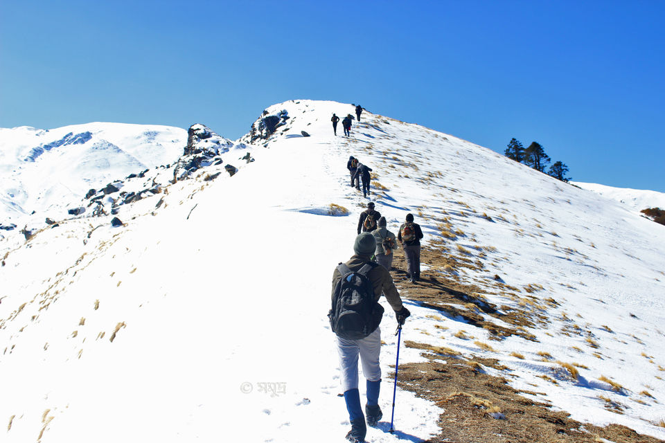 Photo of The warmth of friendship on the snow clad slopes of Kuari Pass by Samudra Sengupta