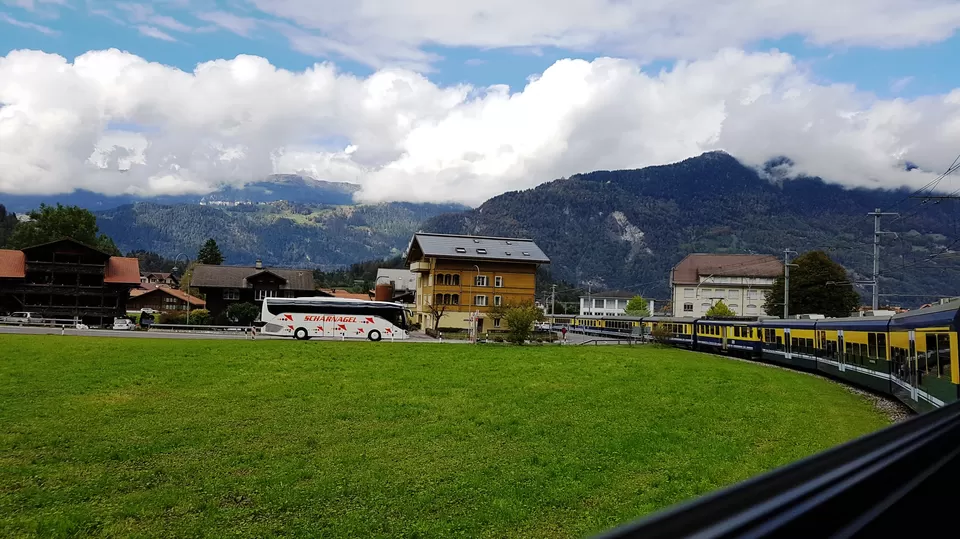 Photo of River Surfing in the middle of this town #Thun by Annet P S