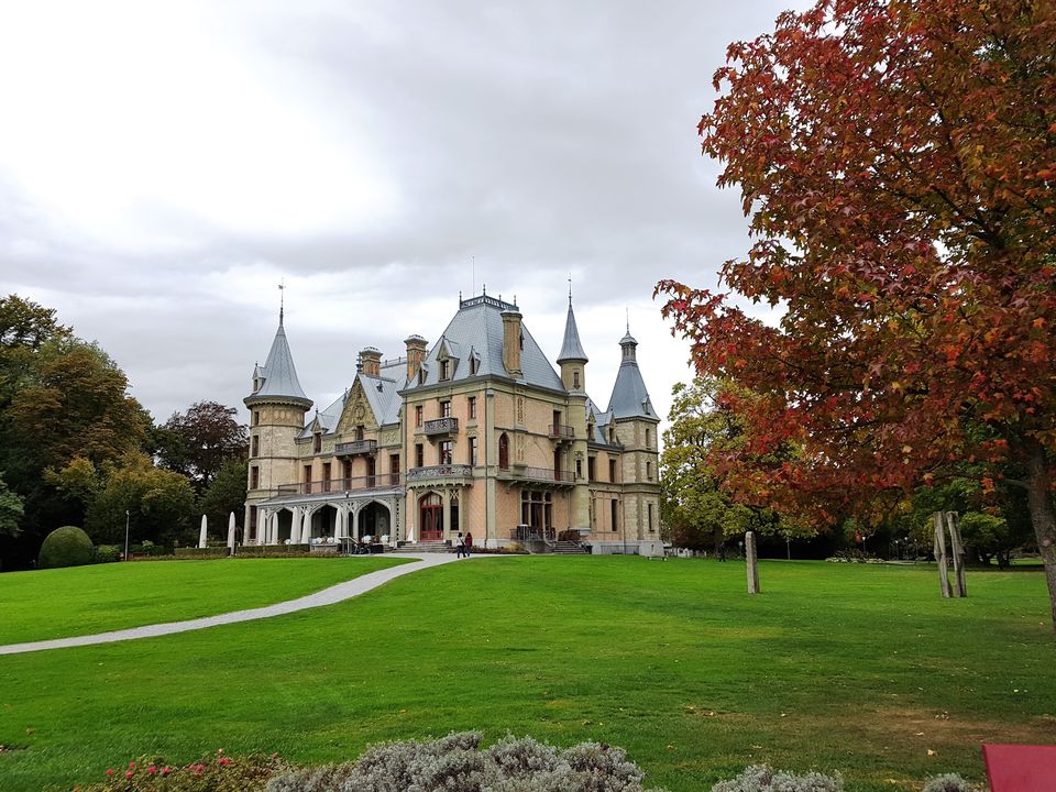 Photo of Schloss Schadau, Seestrasse, Thun, Switzerland by Annet P S