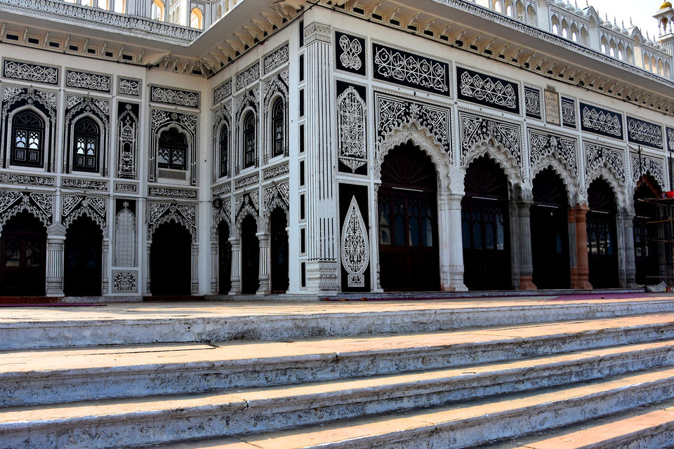 Photo of Chota Imambara, Hussainabad Road, Daulatganj, Lucknow, Uttar Pradesh, India by Aashu Jha