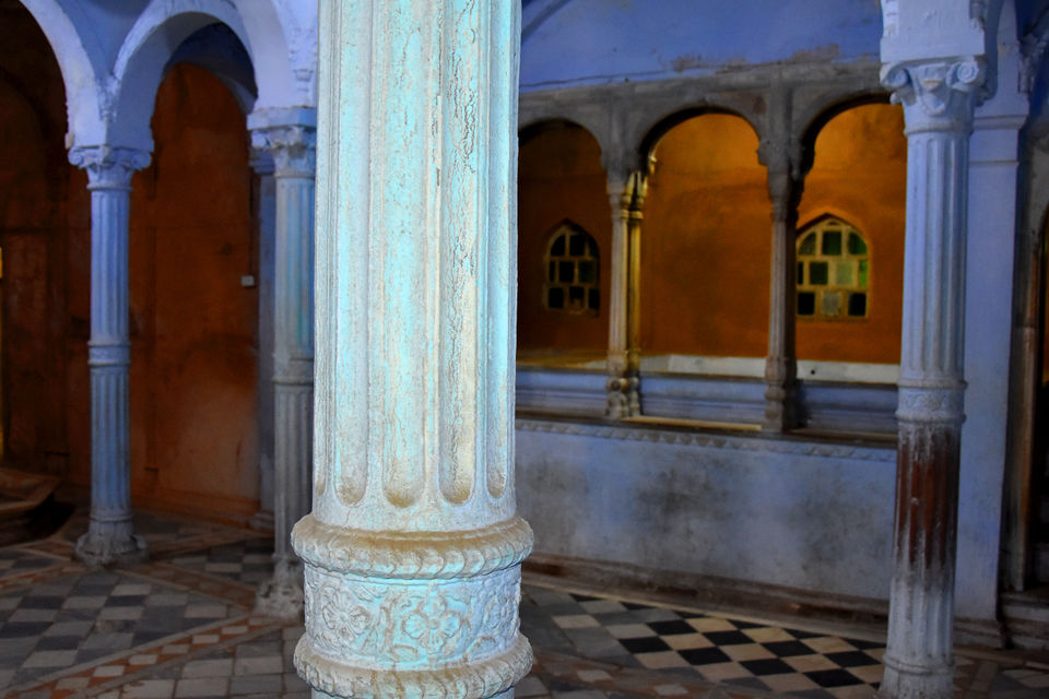 Photo of Chota Imambara, Hussainabad Road, Daulatganj, Lucknow, Uttar Pradesh, India by Aashu Jha