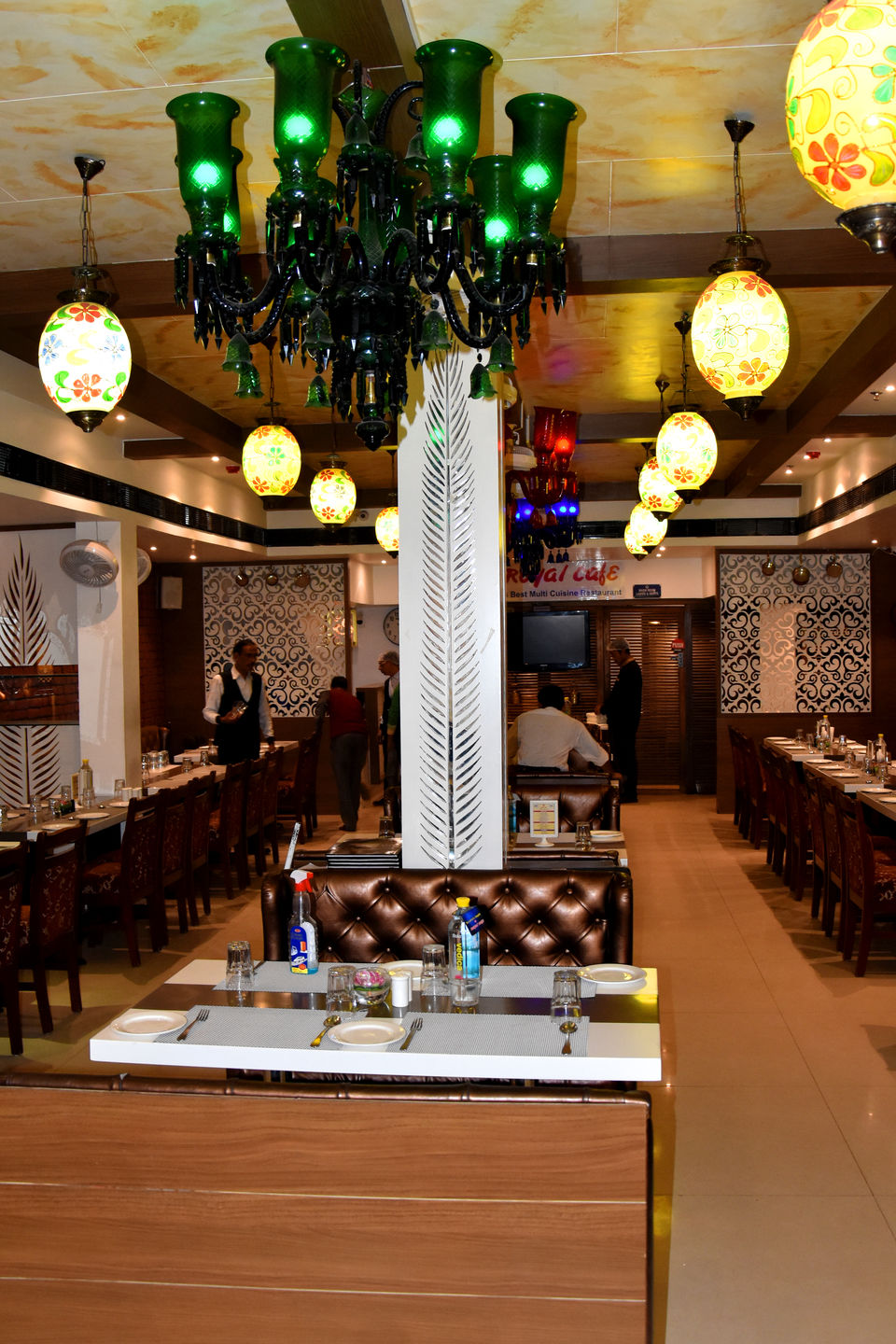 Photo of Royal Cafe Lucknow, Shahnajaf Road, Opp. Sahara Ganj Mall, Hazratganj, Lucknow, Uttar Pradesh, India by Aashu Jha