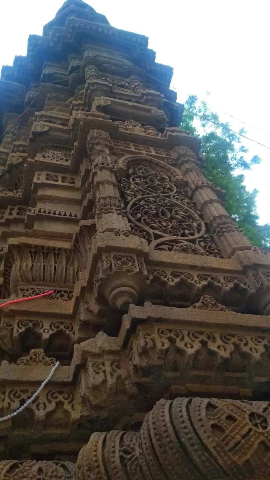Photo of Rani Sipri Ki Masjid, Astodia Gate Circle, Near Astodia Darwaja, Old City, Raipur, Khadia, Ahmedabad, Gujarat, India by Girish Hiranand