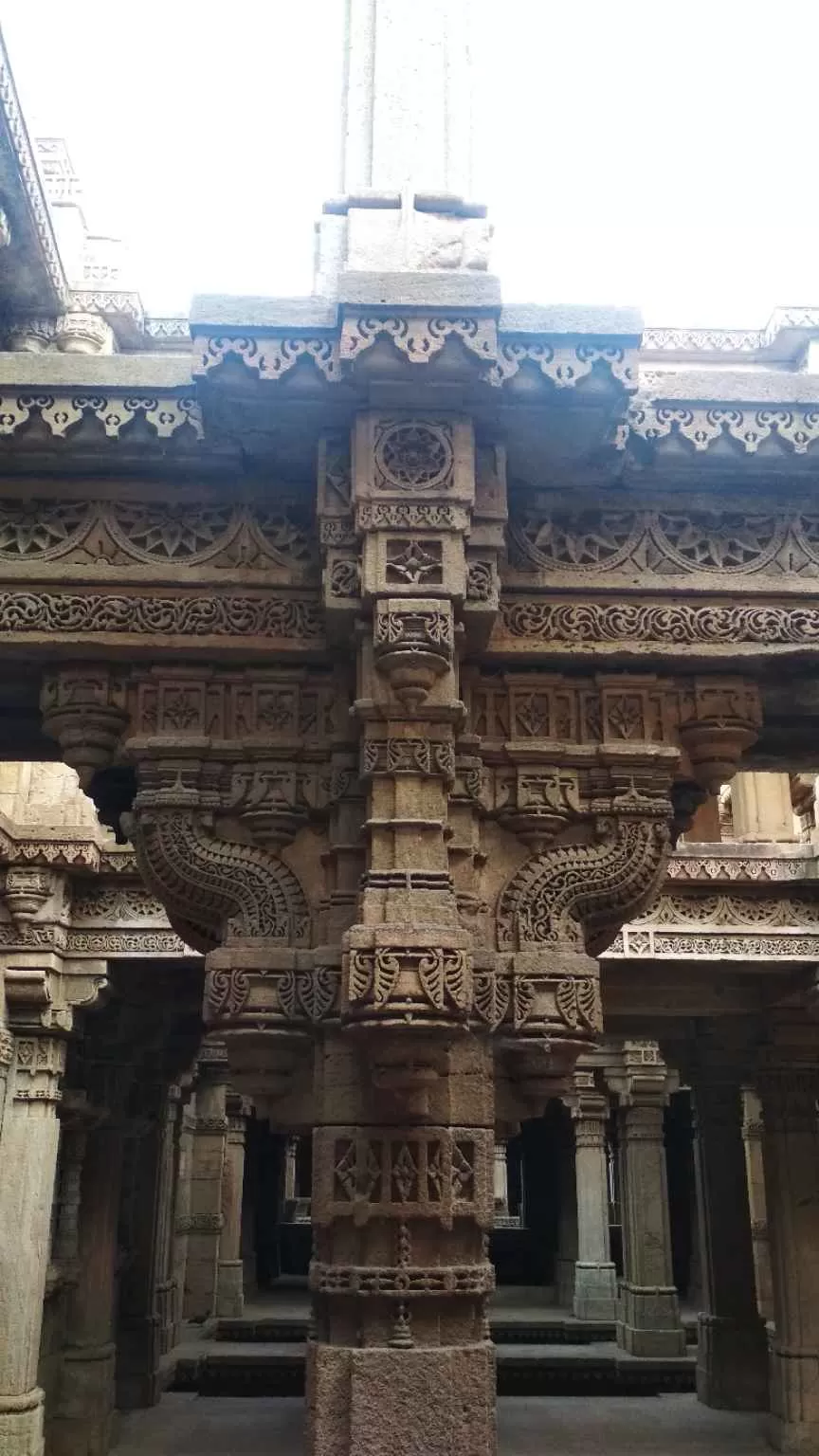 Photo of The Adalaj Stepwell, Adalaj Road, Adalaj, Gujarat, India by Girish Hiranand