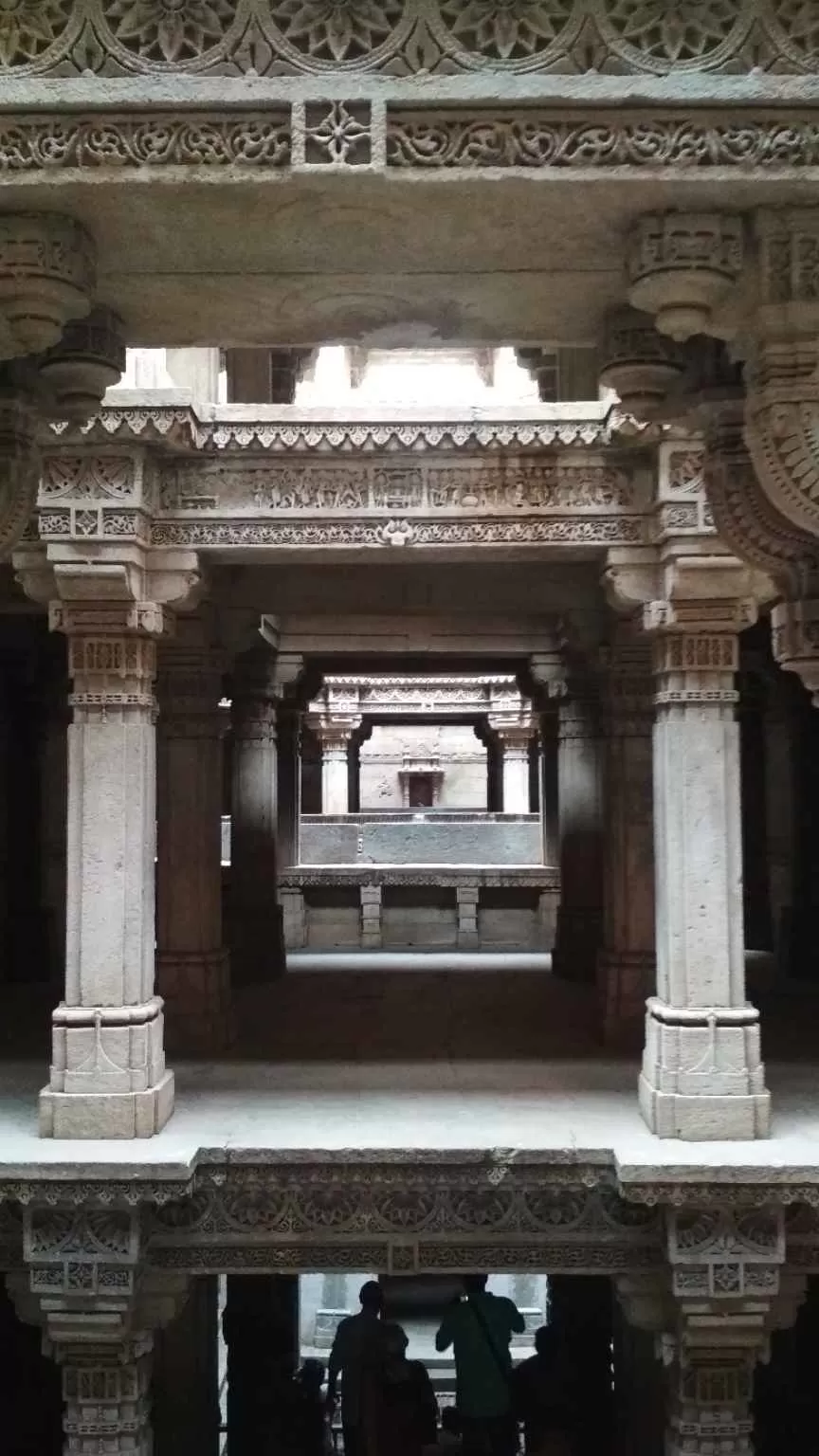 Photo of The Adalaj Stepwell, Adalaj Road, Adalaj, Gujarat, India by Girish Hiranand