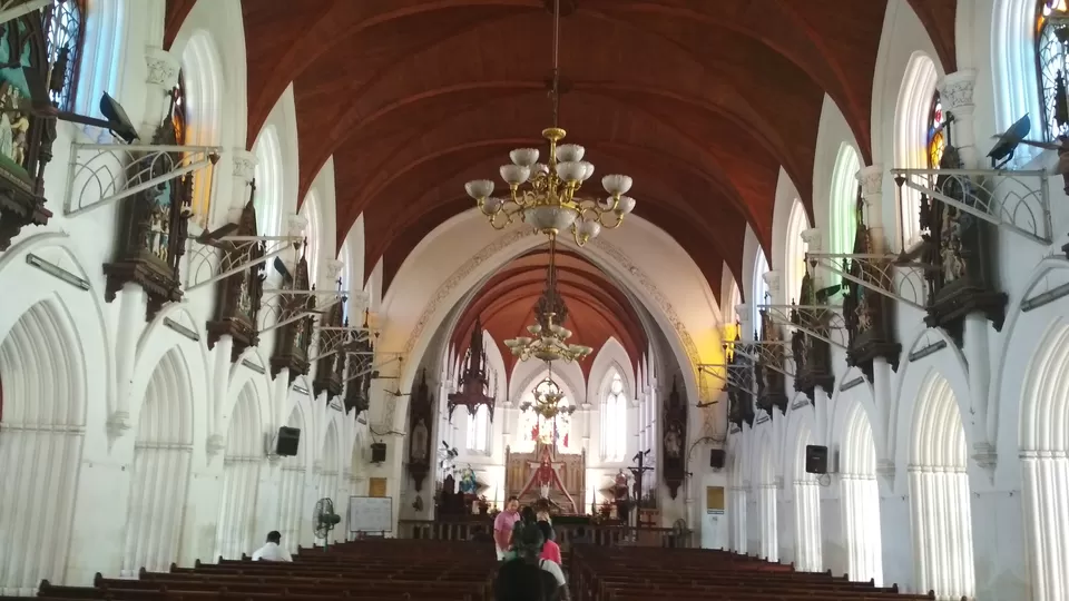 Photo of Santhome Cathedral, Dummingkuppam, Chennai, Tamil Nadu, India by Girish Hiranand