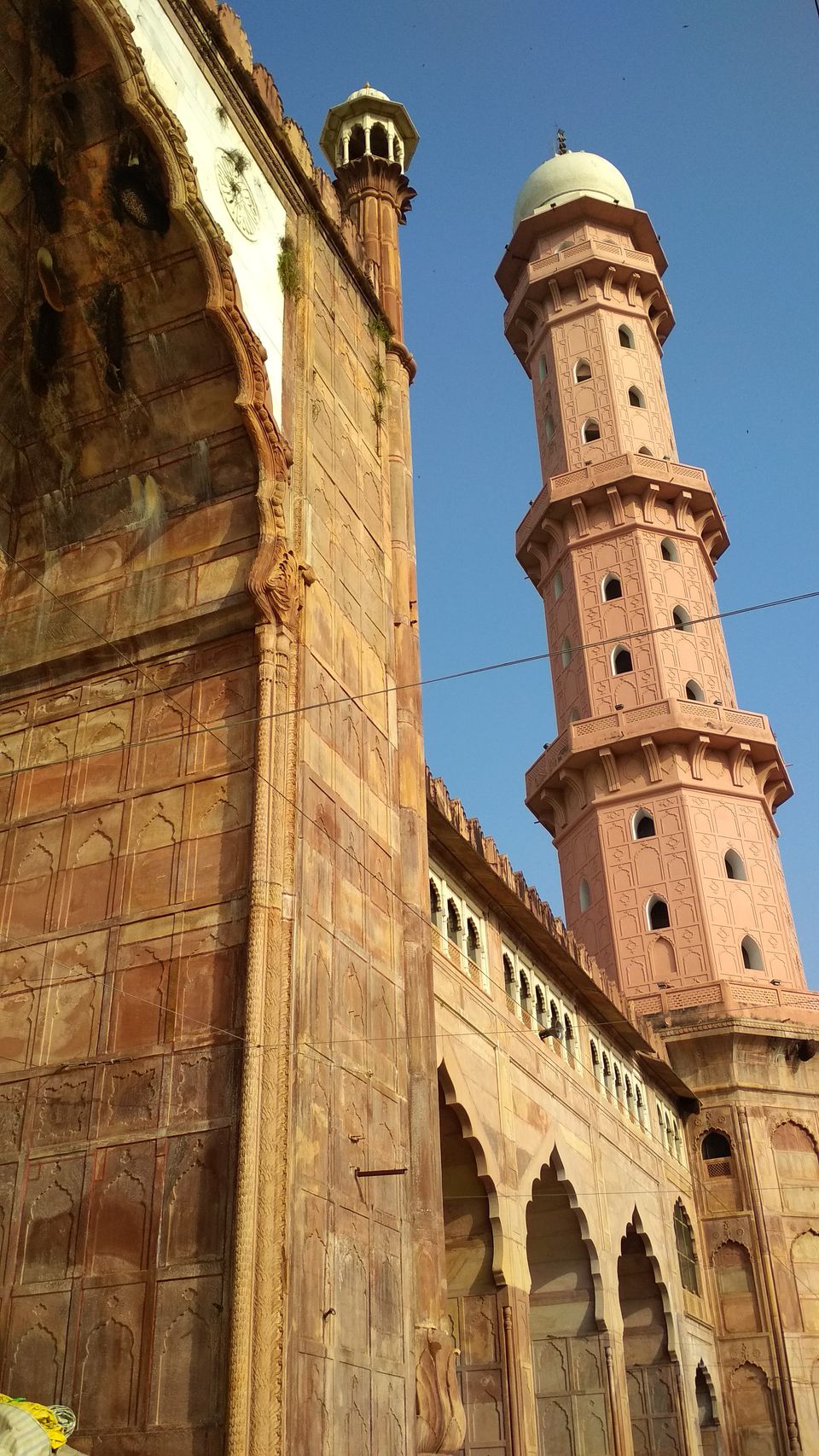Photo of Taj-ul-Masjid Road, Kohefiza, Bhopal, Madhya Pradesh, India by Girish Hiranand