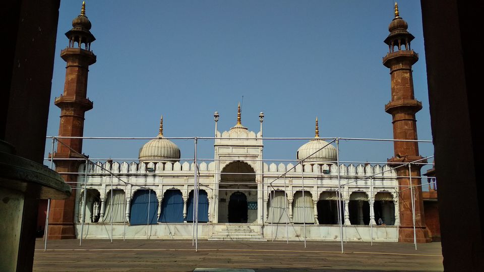 Photo of Moti Masjid, Hawamahal Road, Opposite Moti Masjid, Chowki Talaiya, Talaiya, Bhopal, Madhya Pradesh, India by Girish Hiranand