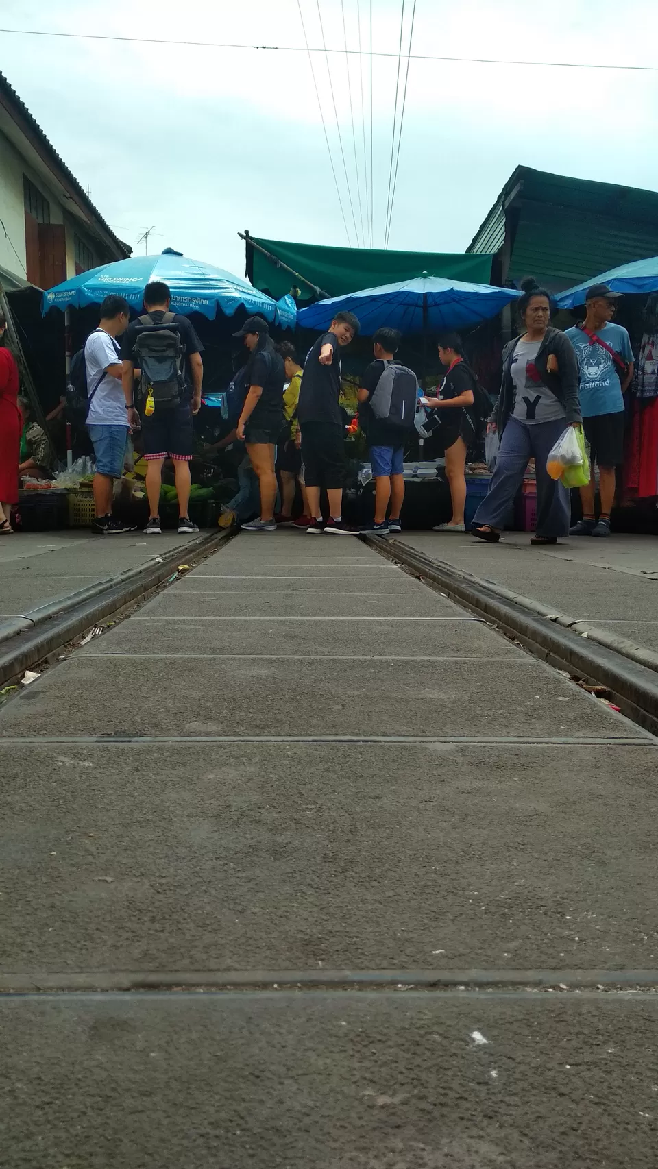 Photo of Your Guide from MaeKlong Railway Market to Bangkok by Train-Ferry-Bus, all less than 50 Thai Baht ! by Girish Hiranand