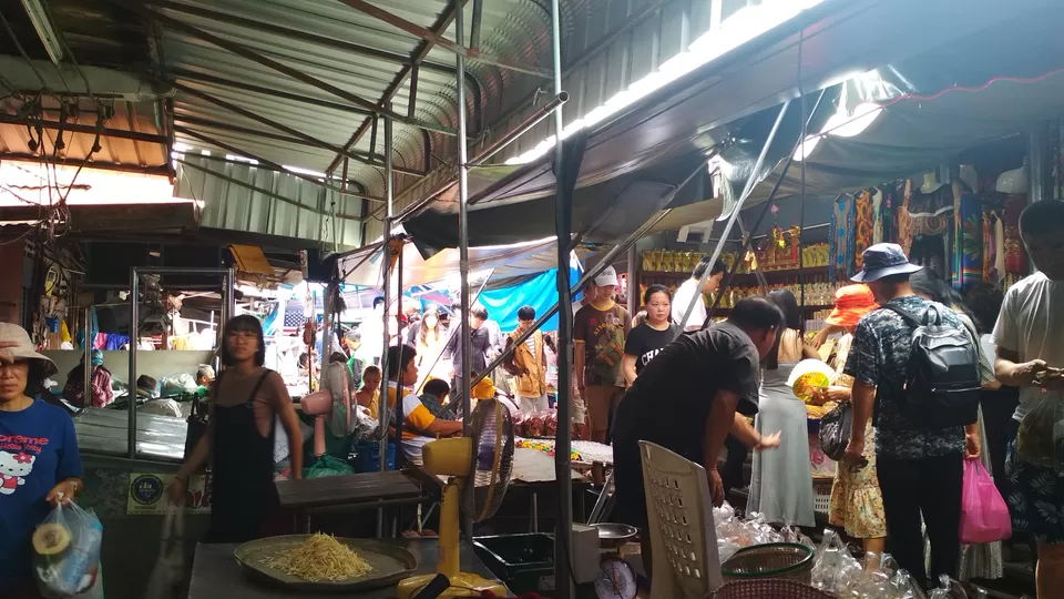 Photo of Your Guide from MaeKlong Railway Market to Bangkok by Train-Ferry-Bus, all less than 50 Thai Baht ! by Girish Hiranand
