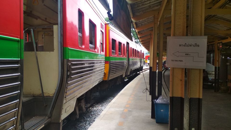 Photo of Your Guide from MaeKlong Railway Market to Bangkok by Train-Ferry-Bus, all less than 50 Thai Baht ! by Girish Hiranand