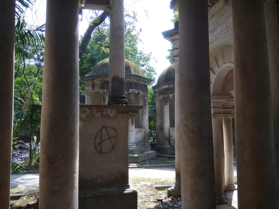 Photo of Park Street Cemetery, Mullick Bazar, Park Street area, Kolkata, West Bengal, India by Priya Chowdhary