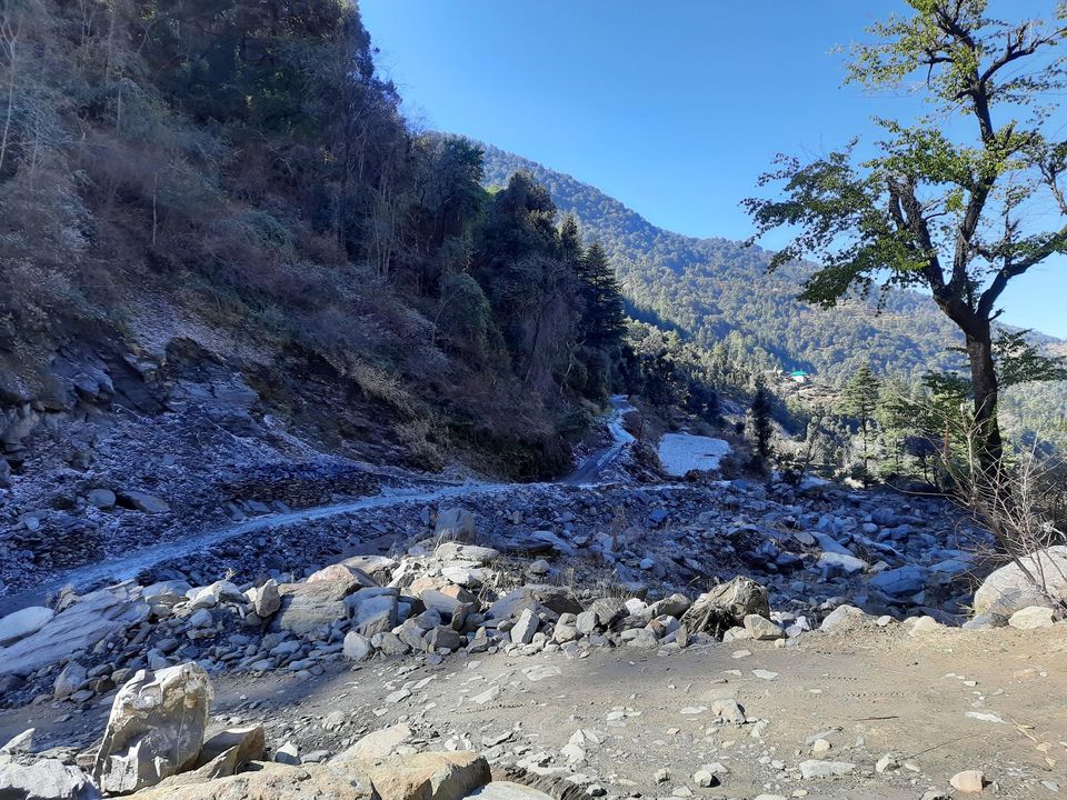 Photo of Guide to Prashar Lake Trek, the land of floating Island 2/9 by Shatakshi Gupta