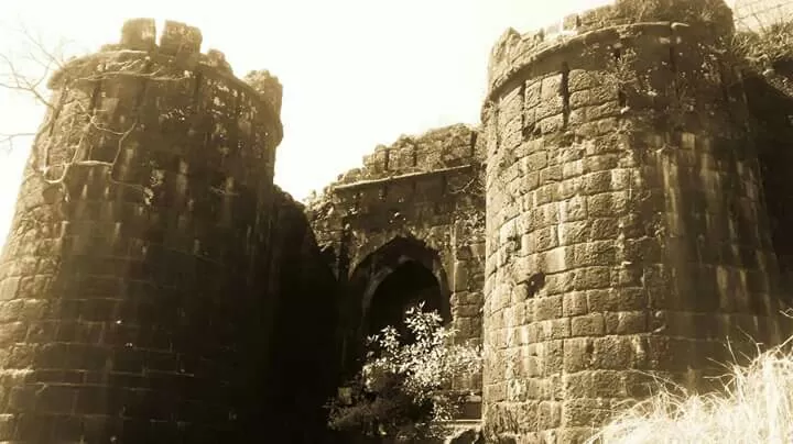 Photo of Sinhagad Road, Pune, Maharashtra, India by Priyanka Telang