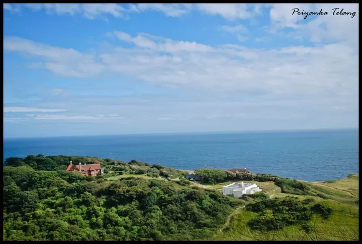 Photo of Lulworth Cove by Priyanka Telang