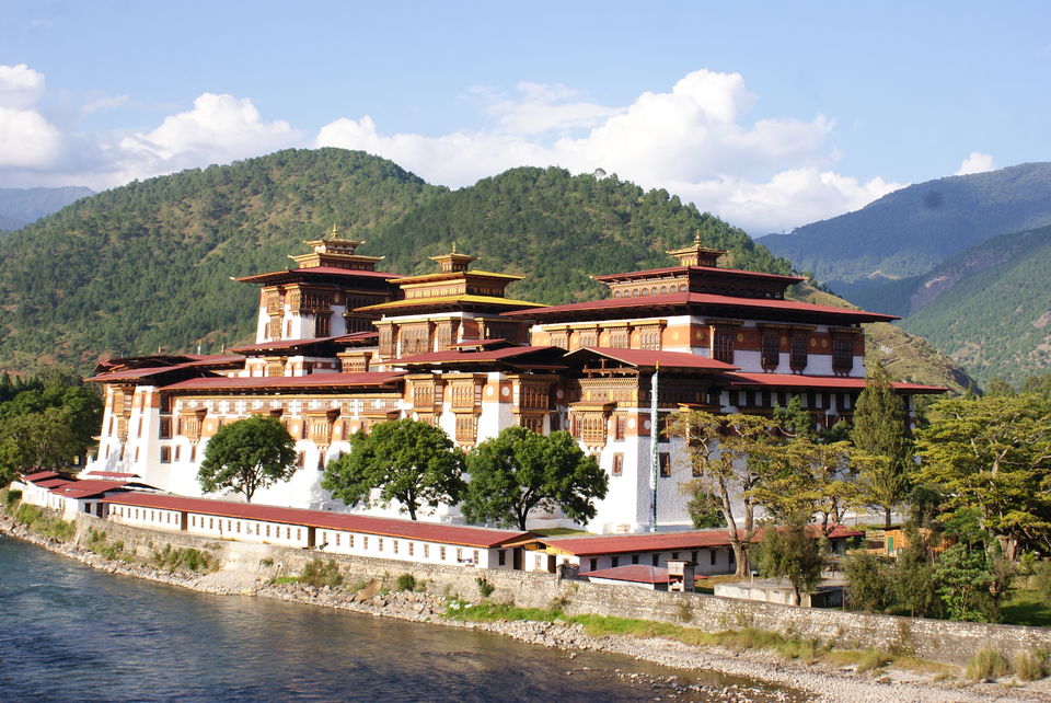 Thunder Dragon beacons – Thimphu to Punakha by road - Tripoto