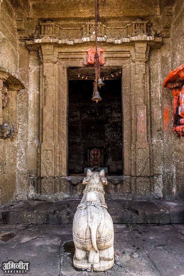 Photo of Got a weekend to spend in Madhya Pradesh? Head to Mandu and Maheshwar this time. by Juhi Gautam