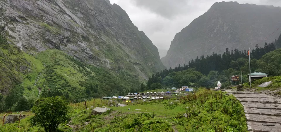 Photo of Valley of flowers Trek (Unforgettable experience) #viewfromthetop by Anant Singh Rajput