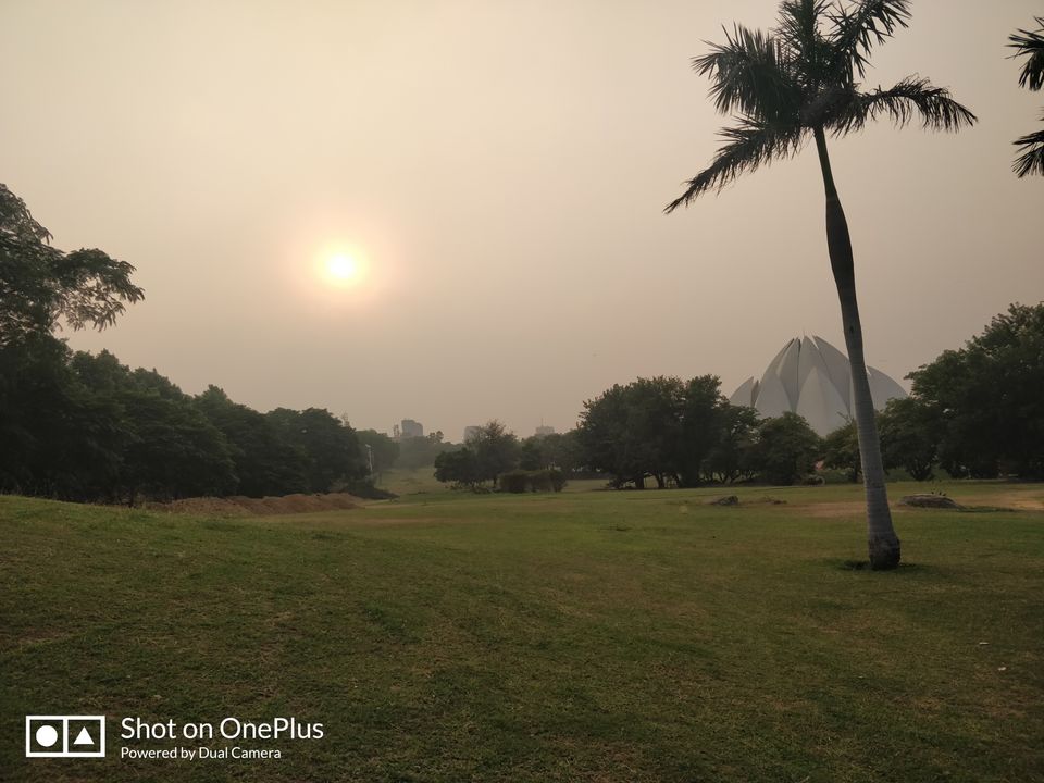 Photo of Lotus Temple, Lotus Temple Road, Bahapur, Shambhu Dayal Bagh, Kalkaji, New Delhi, Delhi, India by Aman jain