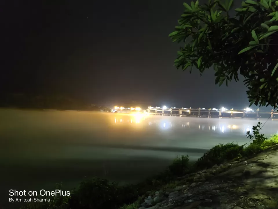 Photo of Marine Drive by Amitosh Sharma