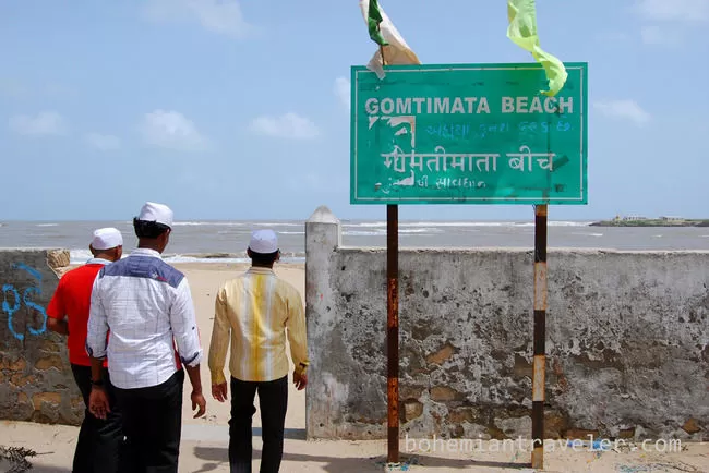 Photo of Gomtimata Beach Temple, Vanakbara, Daman and Diu, India by Kabira Speaking