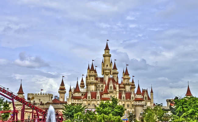 Photo of Sentosa Gateway, Universal Studios Singapore, Singapore by Kabira Speaking