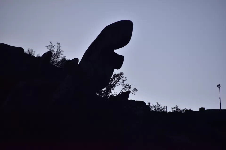 Photo of Toad Rock, Mount Abu, Rajasthan, India by Shubham Shrivastava