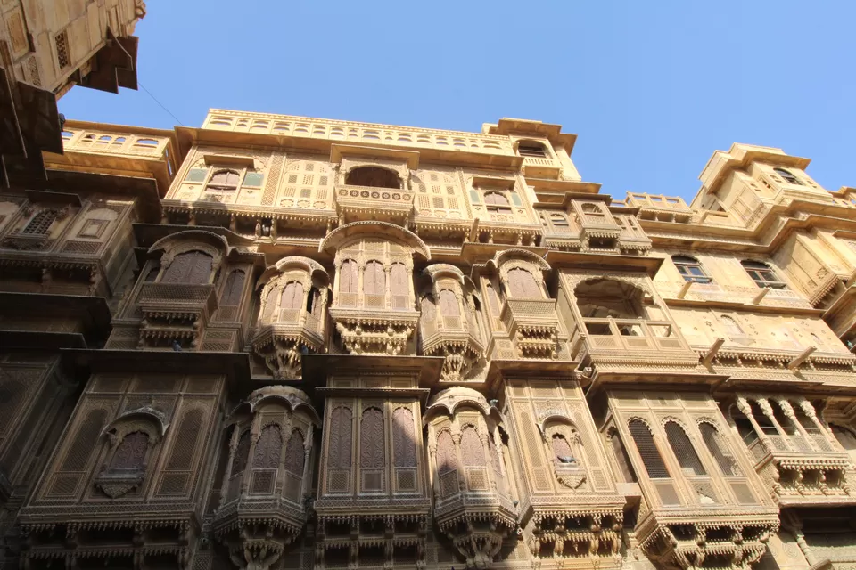 Photo of Patwon Ki Haveliyan, Amar Sagar Pol, Jaisalmer, Rajasthan, India by Tanushree Jain