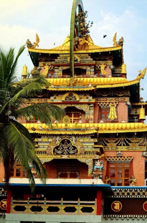 Photo of Namdroling monastery by Pria