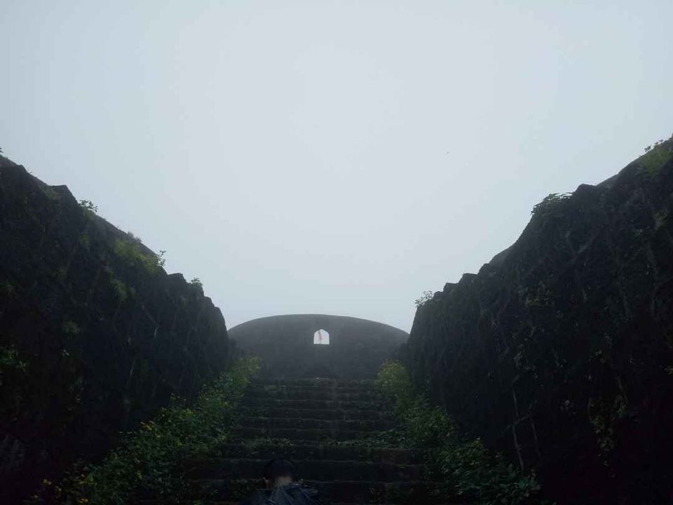 Photo of Historical Range Trek from Mighty Rajgad to Massive Torna.. 41/44 by Frantic_Feets