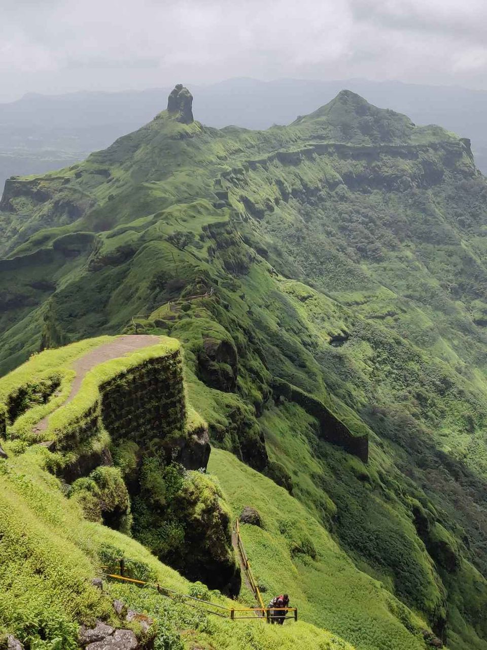 Photo of Historical Range Trek from Mighty Rajgad to Massive Torna.. by Frantic_Feets