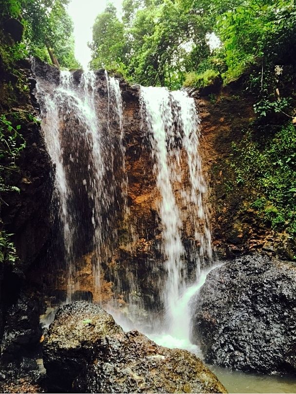 Photo of Kesarval Spring Verna Waterfall, Quelossim, Goa, India by Sailee Paranjpe