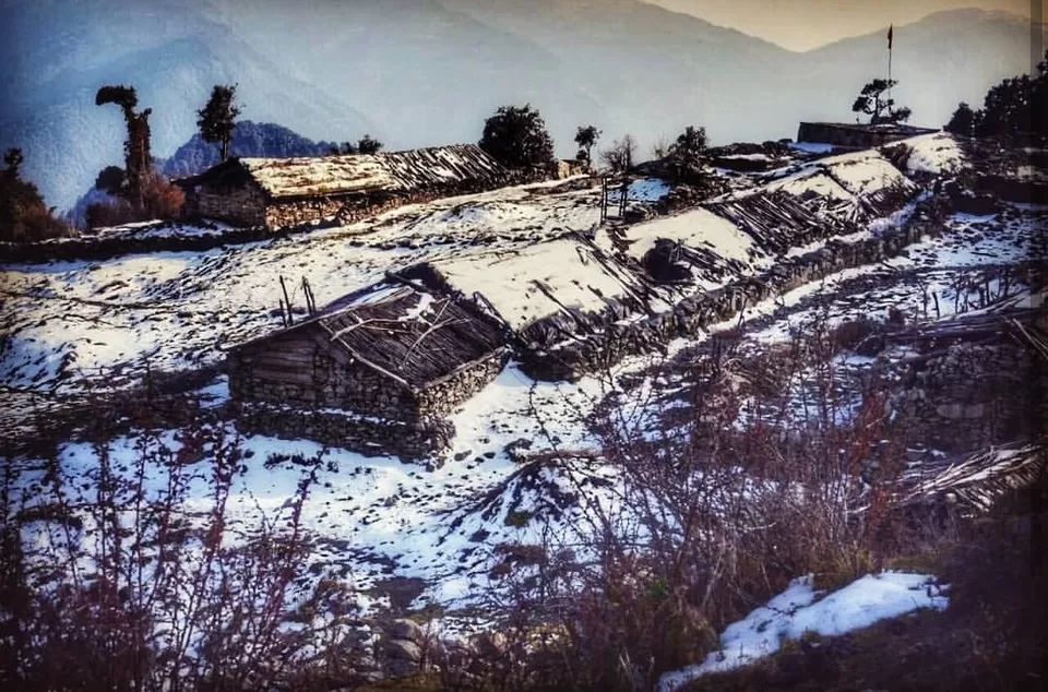Photo of Dayara Bugyal, Taknaur Renge, Uttarakhand, India by Just A Pack Of TWO