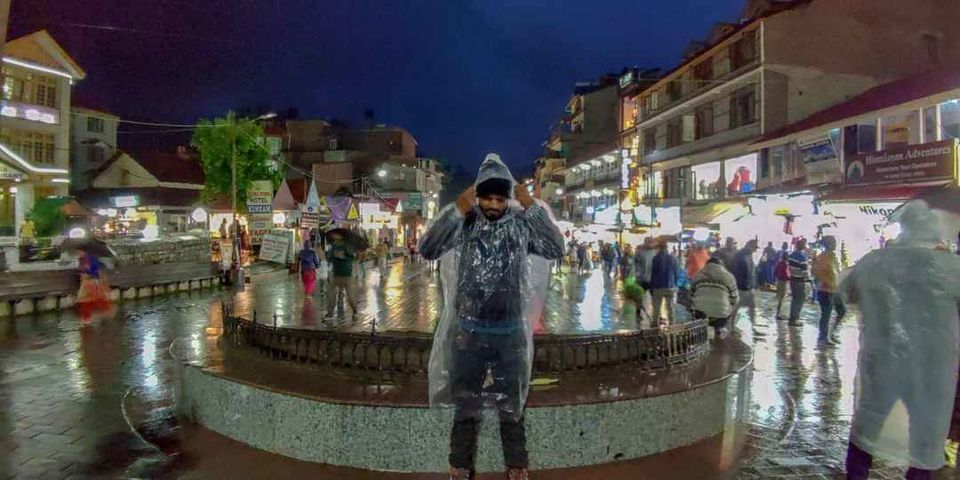 Photo of Manali Mall Market, Mall Road, Siyal, Manali, Himachal Pradesh, India by heyitsRajj